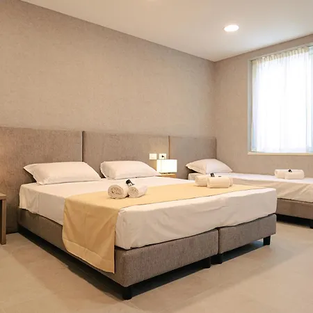 게스트하우스 Palazzo Borgo Trento - Royal Welcome