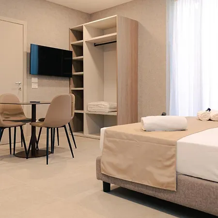 게스트하우스 Palazzo Borgo Trento - Royal Welcome *