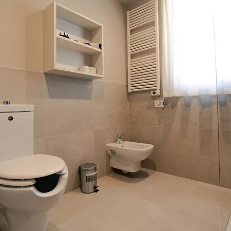 Pensión Palazzo Borgo Trento - Royal Welcome 3*