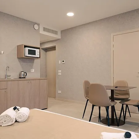 Pensión Palazzo Borgo Trento - Royal Welcome